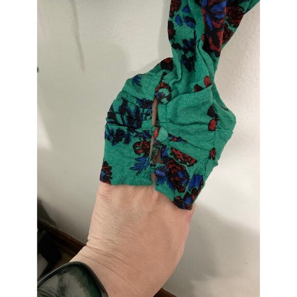 NWT Free People Crop Top Size Small Floral Blouse Puff Sleeve $98 Tie Back Green - Picture 8 of 10